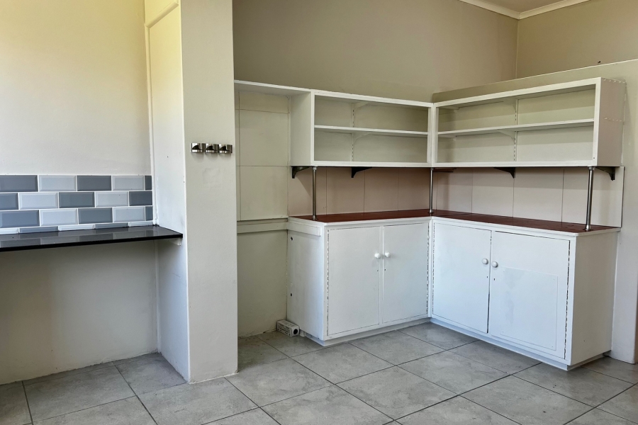  Bedroom Property for Sale in Dormehls Drift Western Cape